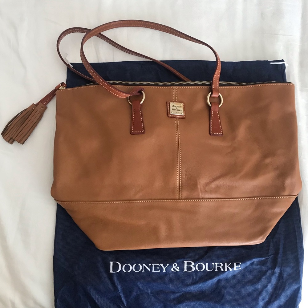D&B Leather Purse